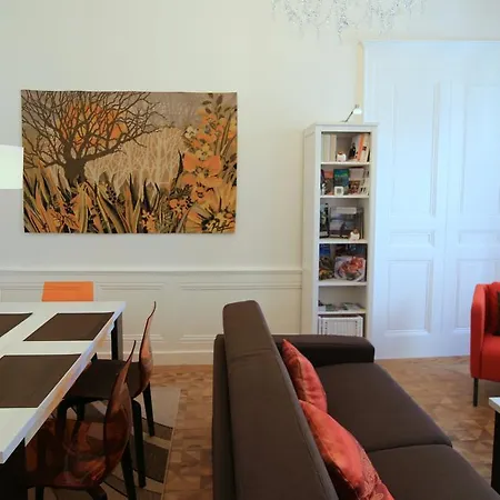 La Terreaux Apartment