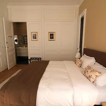 La Terreaux Apartment *